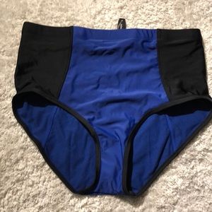 High-waisted bikini bottoms